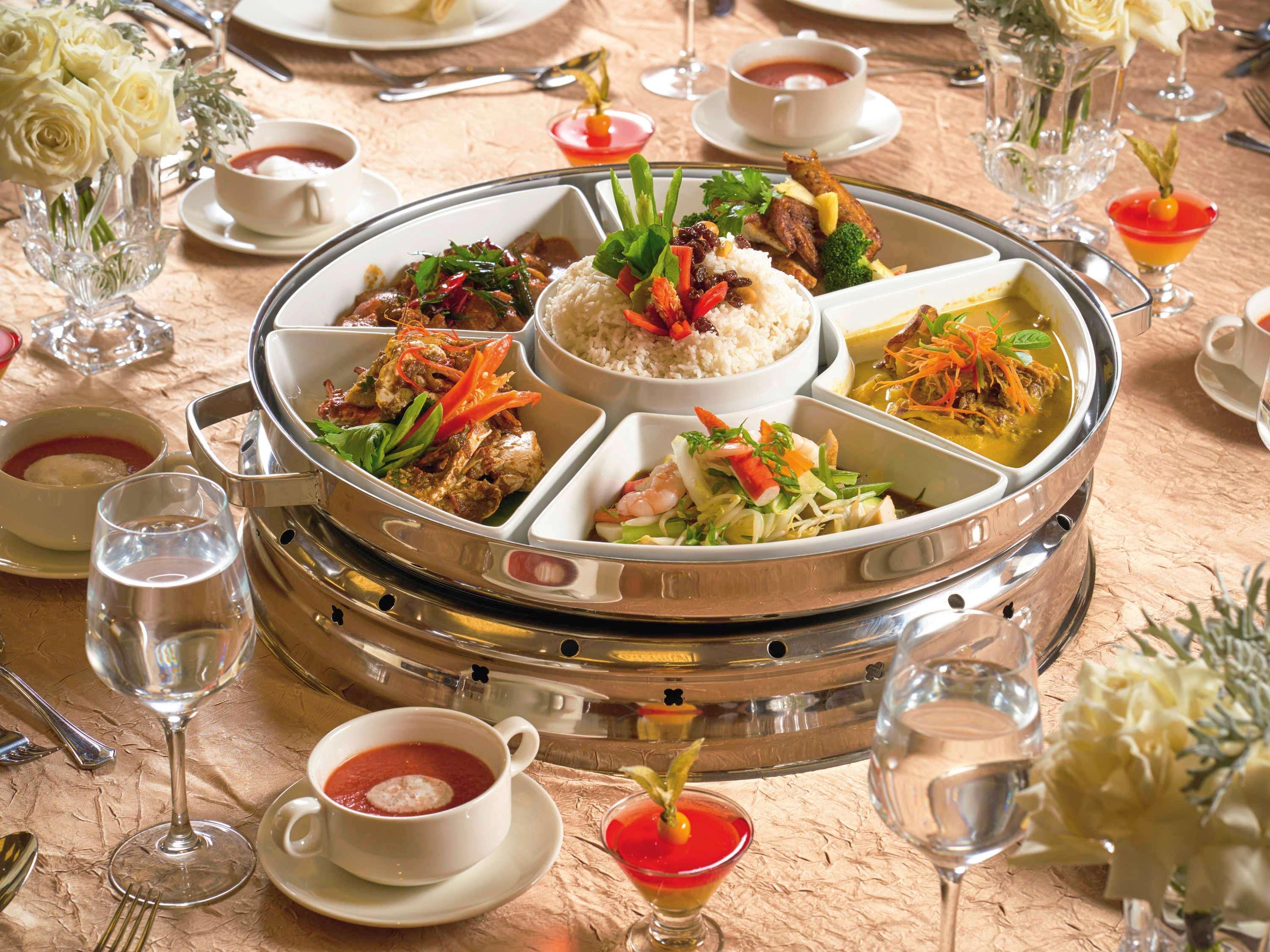 Movenpick Hotel & Convention Centre Klia Sepang Zewnętrze zdjęcie A Chinese wedding banquet