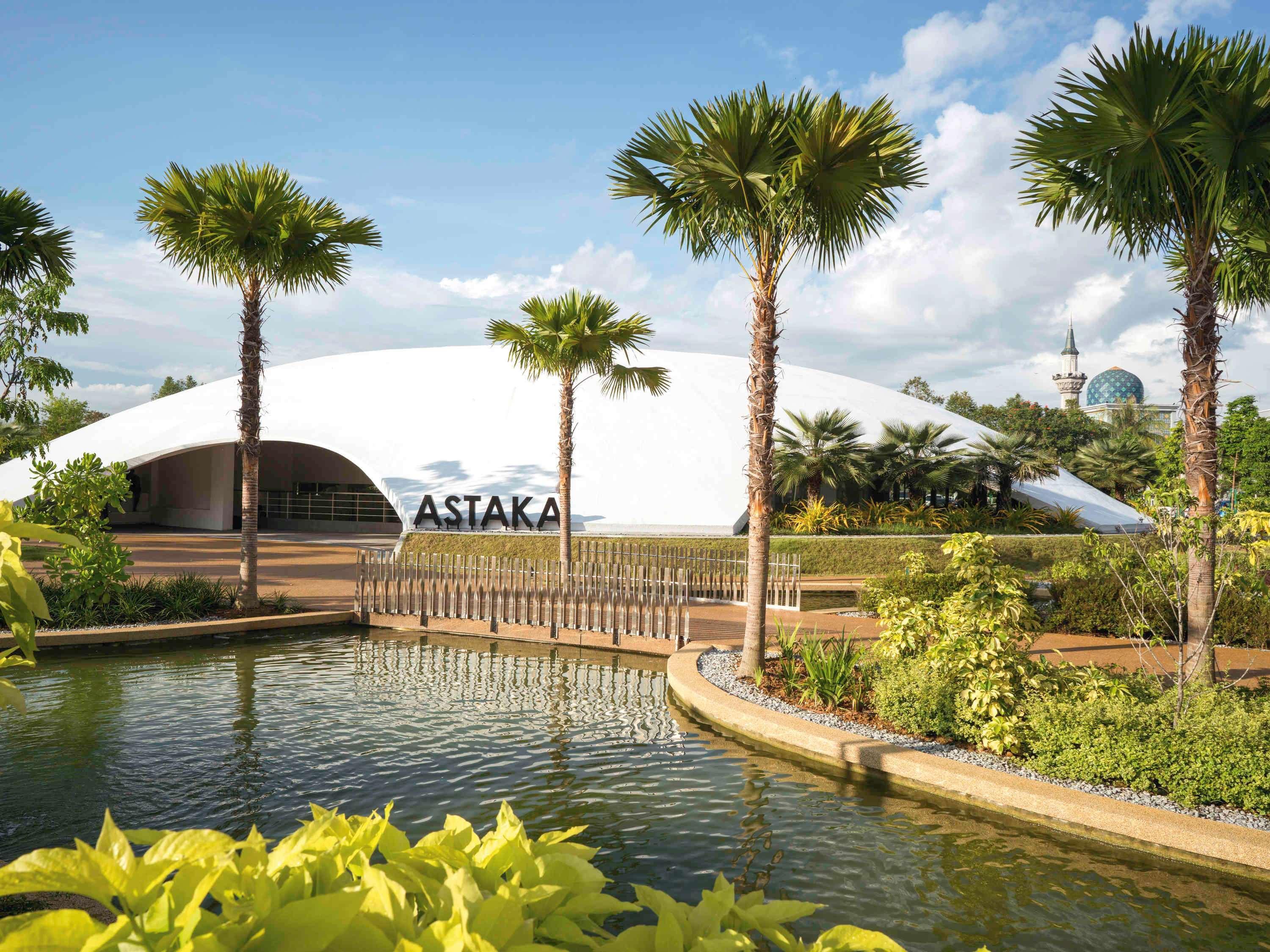 Movenpick Hotel & Convention Centre Klia Sepang Zewnętrze zdjęcie Astaka