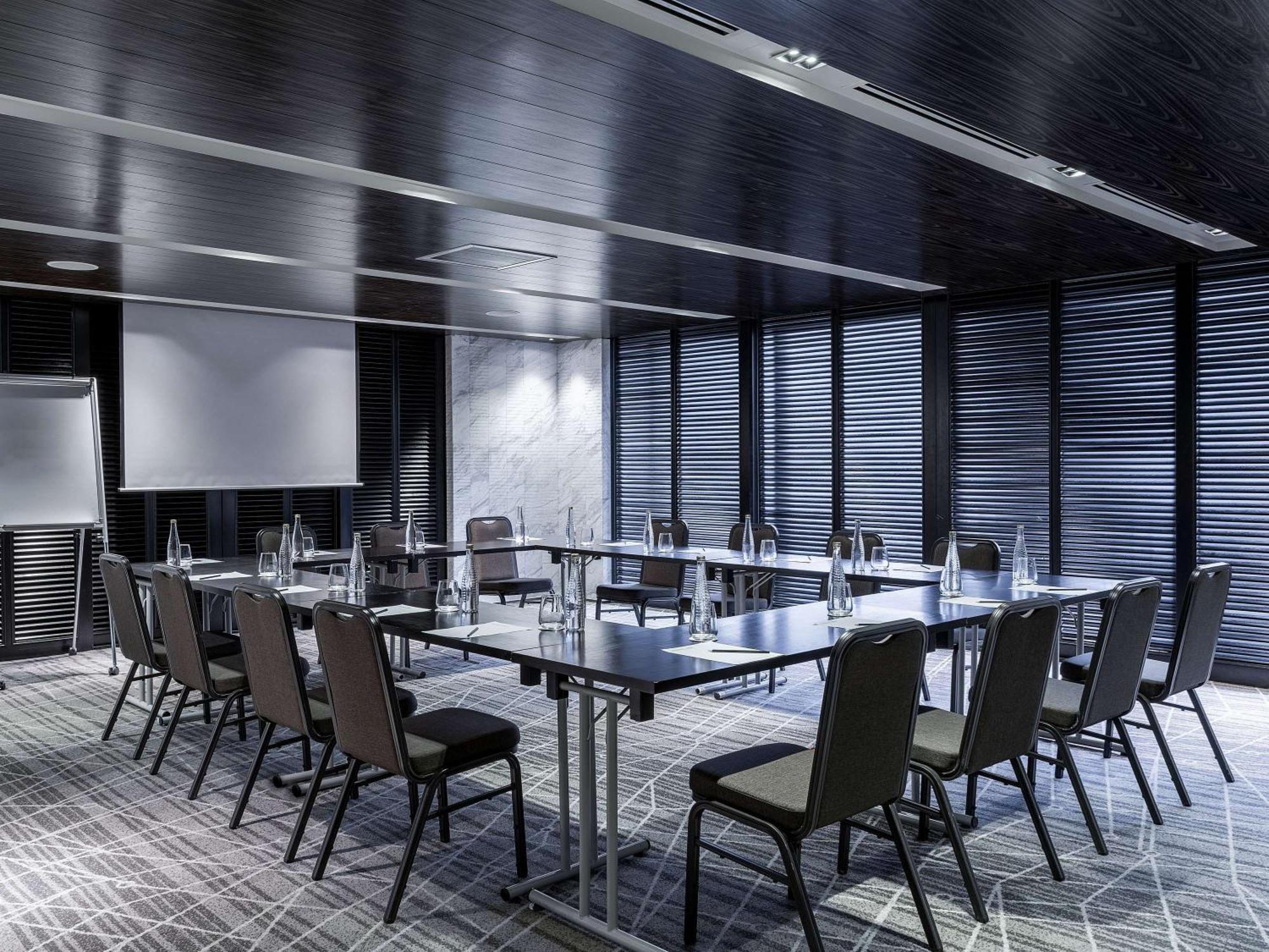 Movenpick Hotel & Convention Centre Klia Sepang Zewnętrze zdjęcie Meeting room